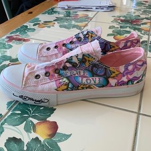 New Never Worn Women’s Size 9 Ed Hardy True Love tattoo sneakers!